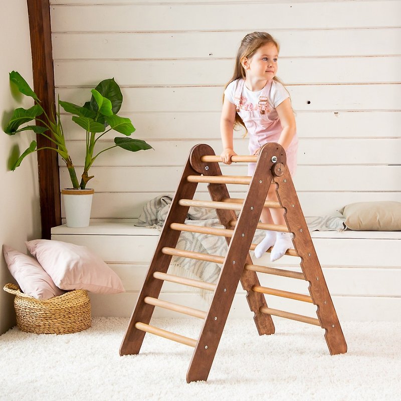 三角梯子を登る - 1 - 7 歳の子供向けインドール モンテッソーリ ジム - キッズ家具 - 木製 ブラウン