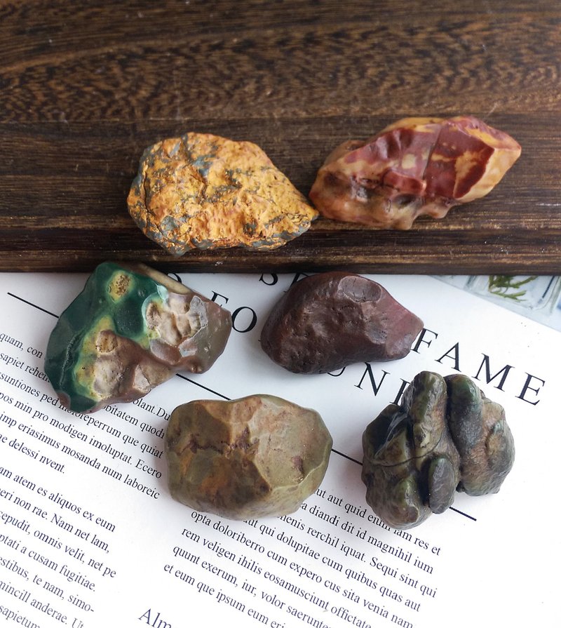 Gebi Stone 內蒙古產地 戈壁石 泥石原石組合 天然礦石 原礦 - 擺飾/家飾品 - 其他材質 