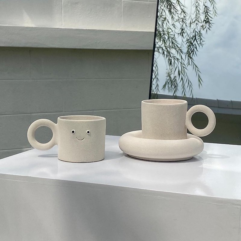 Coffee and Espresso cup with saucer - 杯子 - 陶 白色