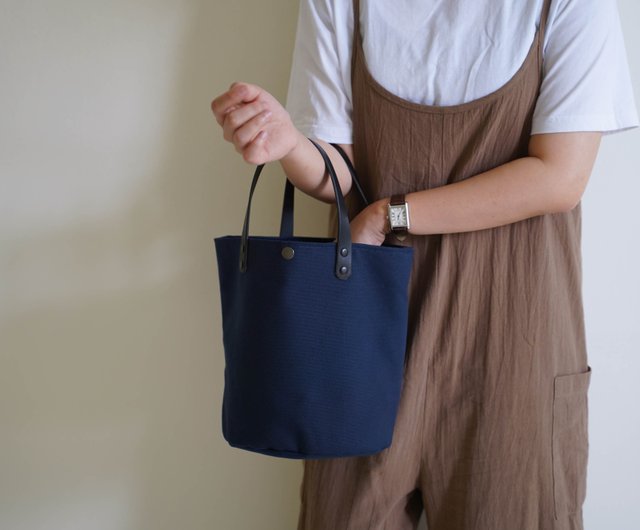 Simple bucket bag, dark blue - Shop purebag Handbags & Totes - Pinkoi