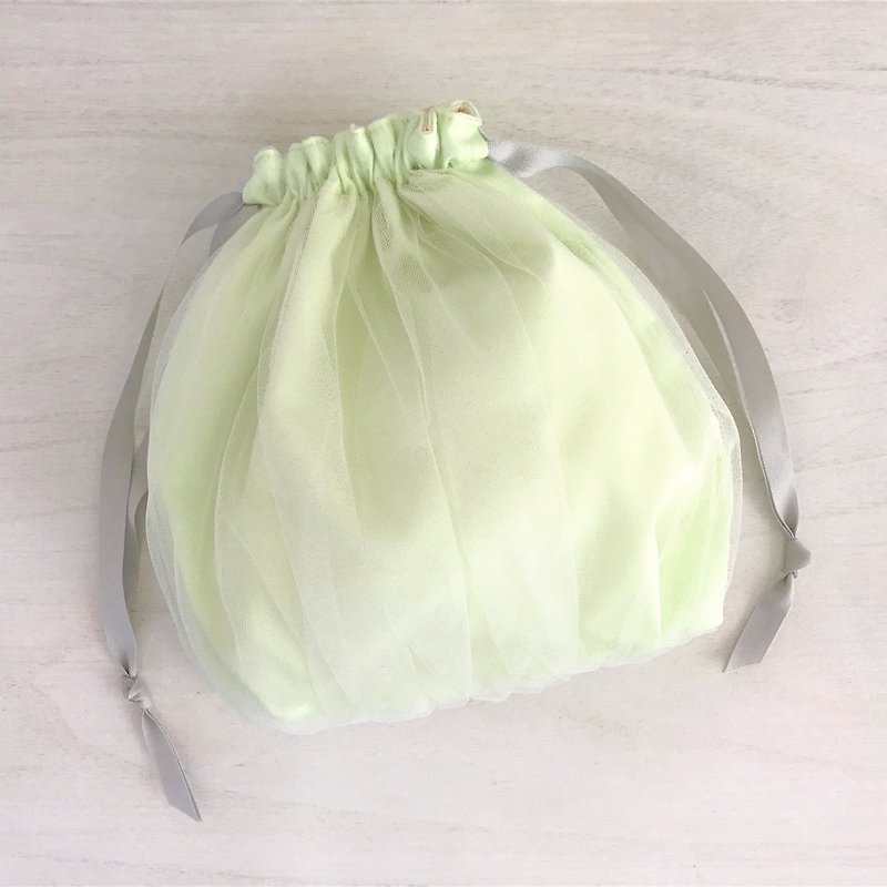 オーバーチュール ギャザー巾着 シャーベットグリーン - 化妝袋/收納袋 - 棉．麻 綠色