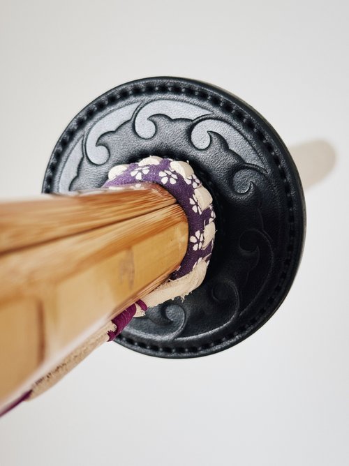 ZHITIAO 手工皮具工作室 原創手工製作牛皮劍道刀鐔 劍鍔 Tsuba 印花 海浪 武士