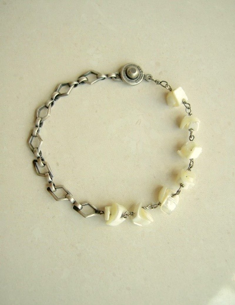 Mother-of-pearl and diamond-shaped bracelet - Bracelets - Gemstone Silver