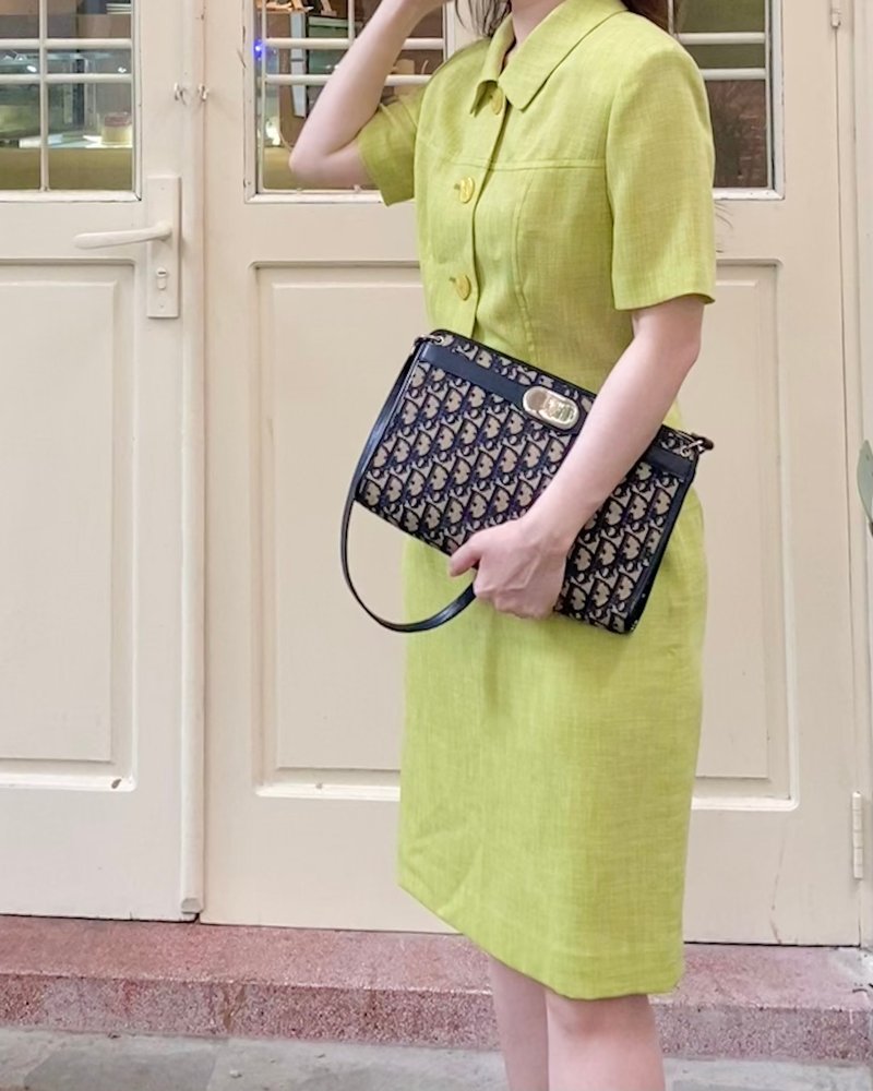 Vintage 1980s Christian Dior Navy Trotter Monogram Canvas Leather Shoulder Bag - 手拿包 - 真皮 藍色