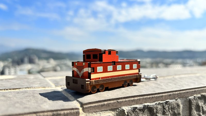 3Dコンビネーションキーホルダー 赤い電車 - パーツ/クラフト道具 - 木製 多色