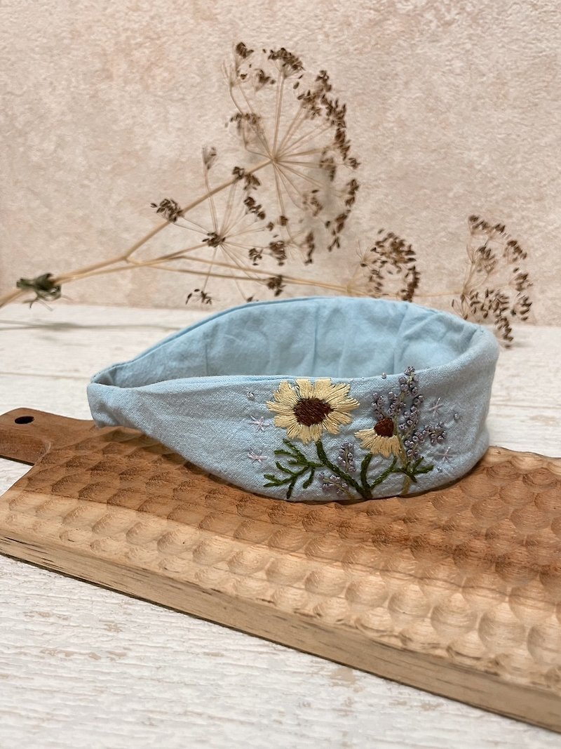 Embroidered headband - sunflower (narrow water blue) - เครื่องประดับผม - ผ้าฝ้าย/ผ้าลินิน หลากหลายสี