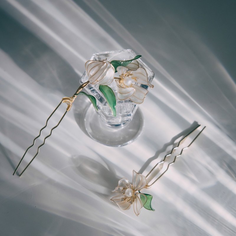 【Fresh Buds】 Crystal Flower Jewelry | Bridal Hair Accessories | Bridal Jewelry - Hair Accessories - Resin White