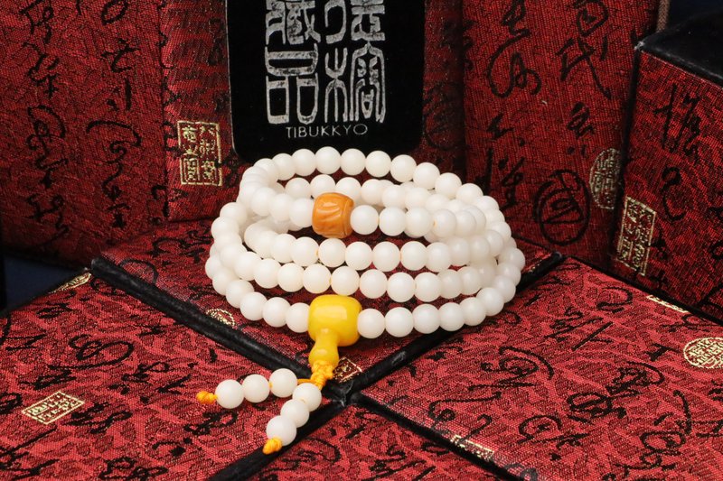 精工白玉菩提根 8mm 108顆 緬甸黃玉回紋/六字箴言隔珠 客制化 - 手鍊/手環 - 植物．花 