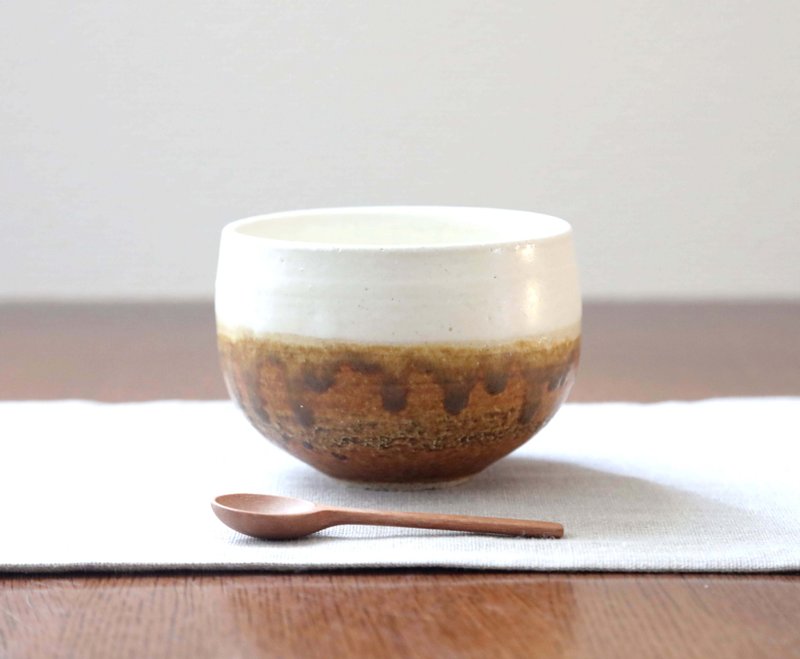 白と黄茶 丸いかけ分けスープボウル １ - 碗 - 陶 白色
