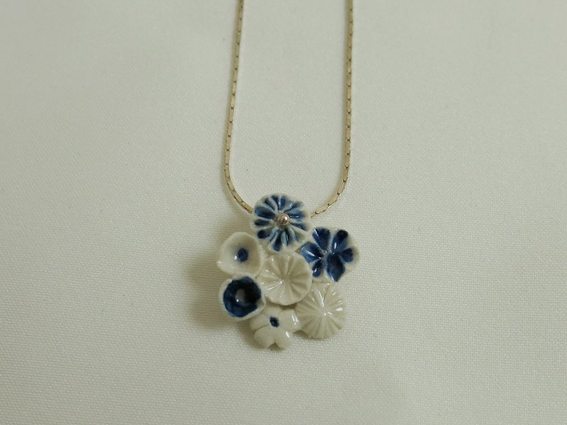 Ensemble陶瓷項鍊/陶瓷飾品 - 項鍊 - 瓷 藍色