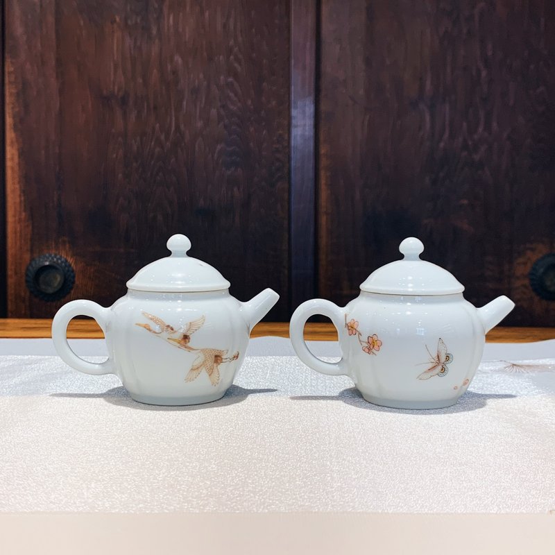不言美器 釉中彩 四季豐收壺 鶴 蝶 - 茶壺/茶杯/茶具 - 瓷 