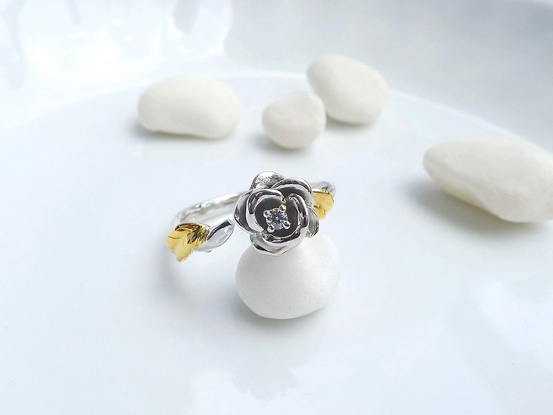 HK196~ 925 SILVER ROSE RING (gold flashed 925 silver) (with white crystal) - General Rings - Silver White