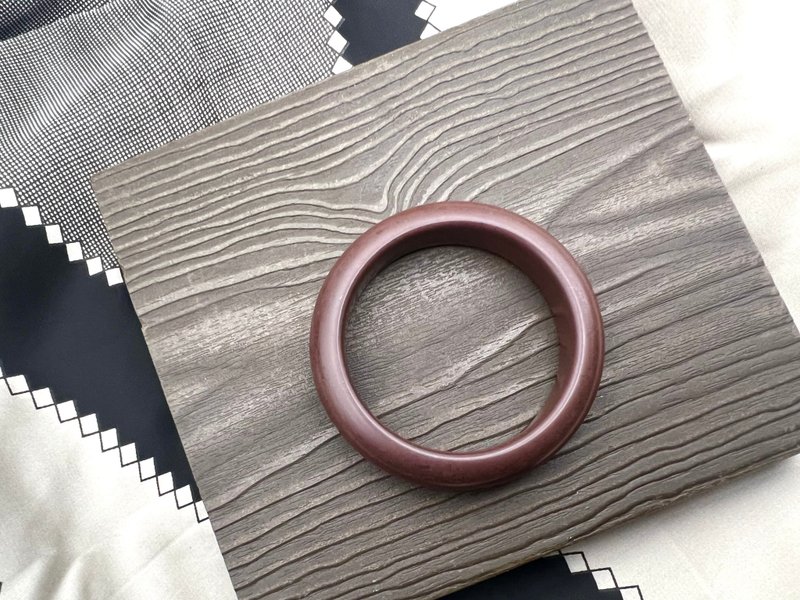 温養-天然紅砭石バングル/腕周り52、53、54mmの方に/娘への贈り物/ギフト/コレクション - ブレスレット - 翡翠 レッド