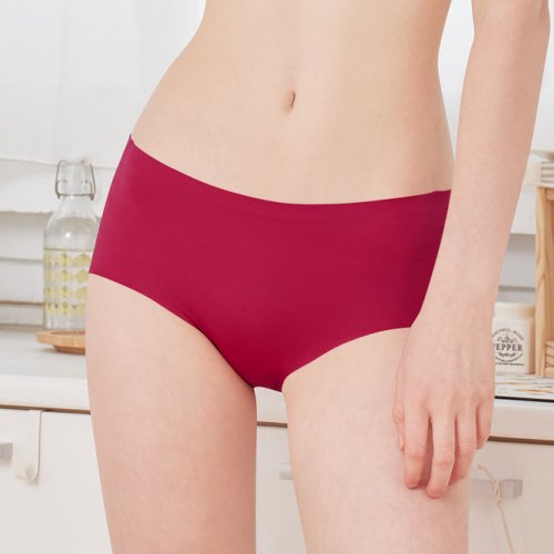 Clany可蘭霓內衣 伊柔EVEROY 無痕提臀包覆零著感 M-2XL/Q內褲 2226-97 酒紅