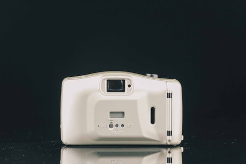 フィルムカメラ KYOCERA Campus AF Big finder F0613-8e p 動作確認済】 KYOCERA Campus AF Big finder F0613-8eの通販 by