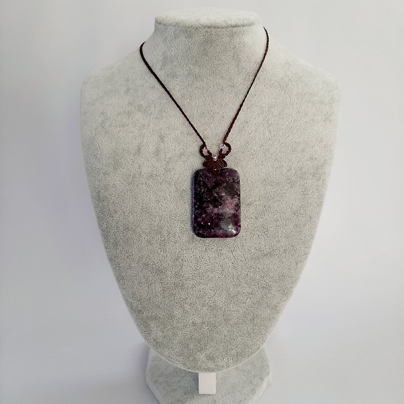 帶孔雀石的花邊項鍊 - 原創的獨特配飾 - 項鍊 - 繡線 紫色