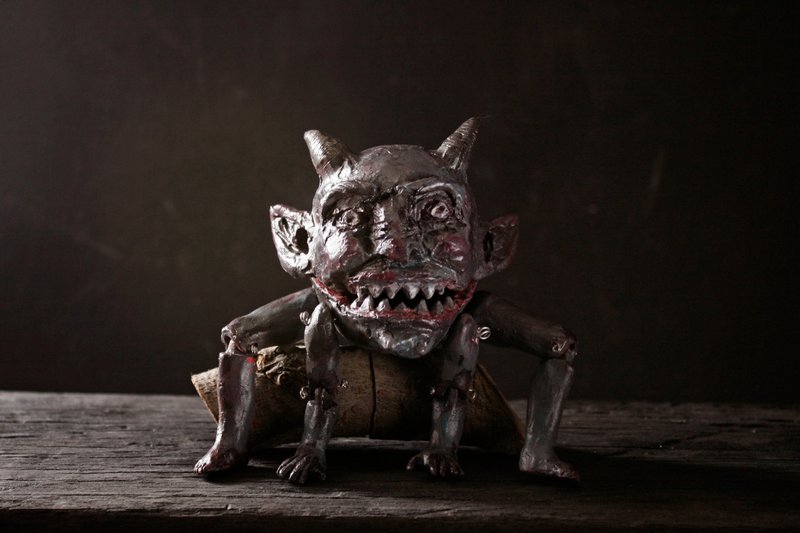 惡魔頭(高17cm 陶瓷 手工 設計師玩具) - 公仔/玩偶 - 陶 