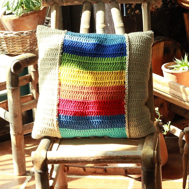 Housekeeper’s thoughts, country style, retro handmade crocheted rainbow pillow, cushion pillow, waist pillow for chartered car - หมอน - ผ้าฝ้าย/ผ้าลินิน 