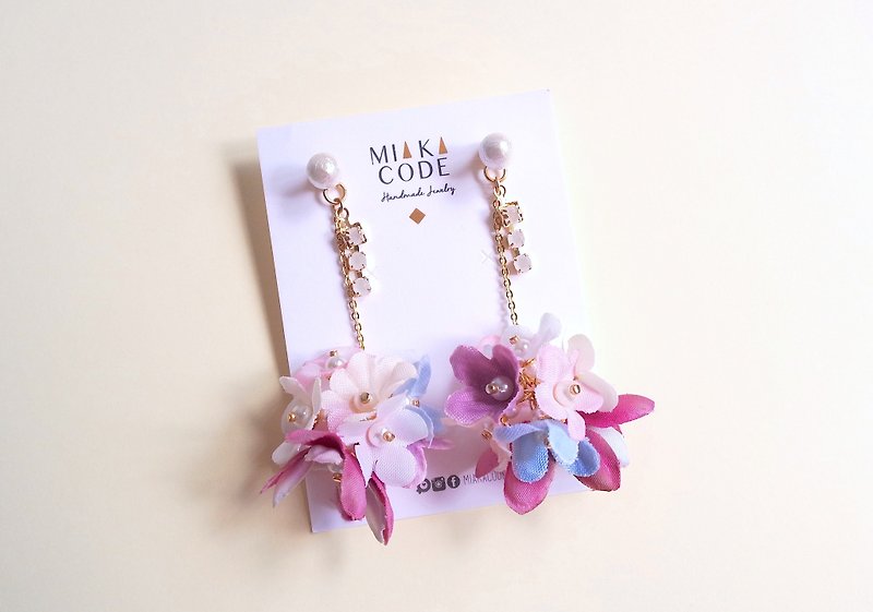 Colorful floral cotton cotton bead pearl earrings/ Clip-On - ต่างหู - พืช/ดอกไม้ หลากหลายสี