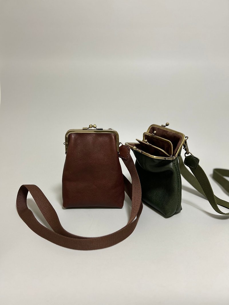 Himeji leather parent and child pochette with gusset/dark brown/mini bag/crossbo - อุปกรณ์เสริมอื่น ๆ - หนังแท้ สีนำ้ตาล