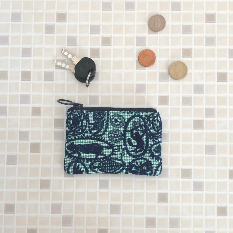 mina perhonen jungle relief mini mini pouch zero coin pouch - กระเป๋าใส่เหรียญ - ผ้าฝ้าย/ผ้าลินิน สีเขียว