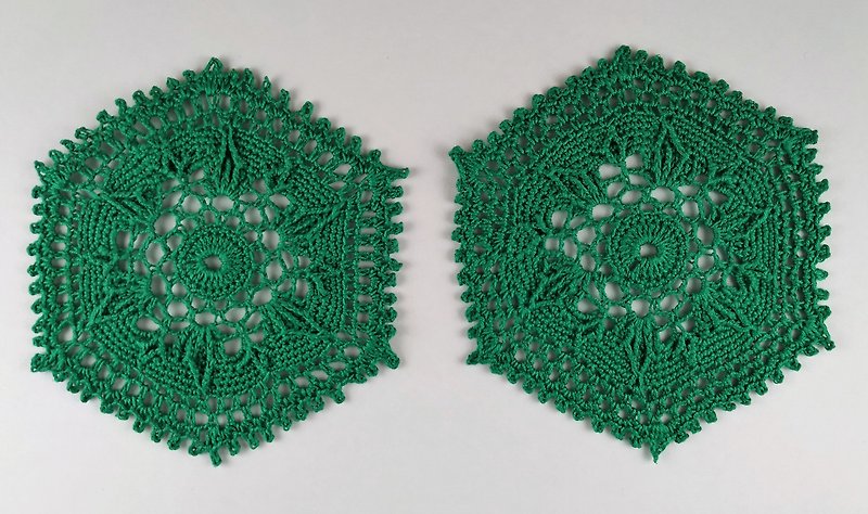 Set of two mini green crocheted relief lacy place mats for dinning table decor