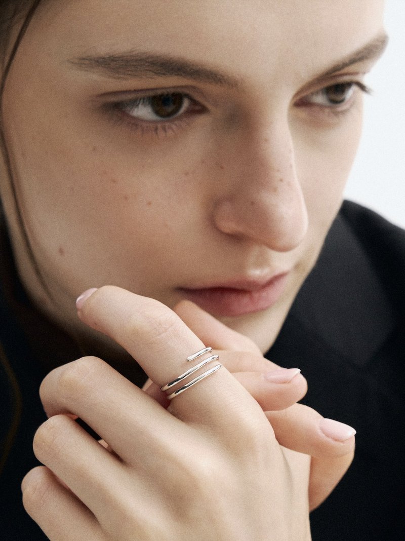 dashbrand DJ03 Curve Ring (Minimal Jewelry)  Size M: 54.5 mm แหวนเงินแท้ - แหวนทั่วไป - เงินแท้ สีเงิน