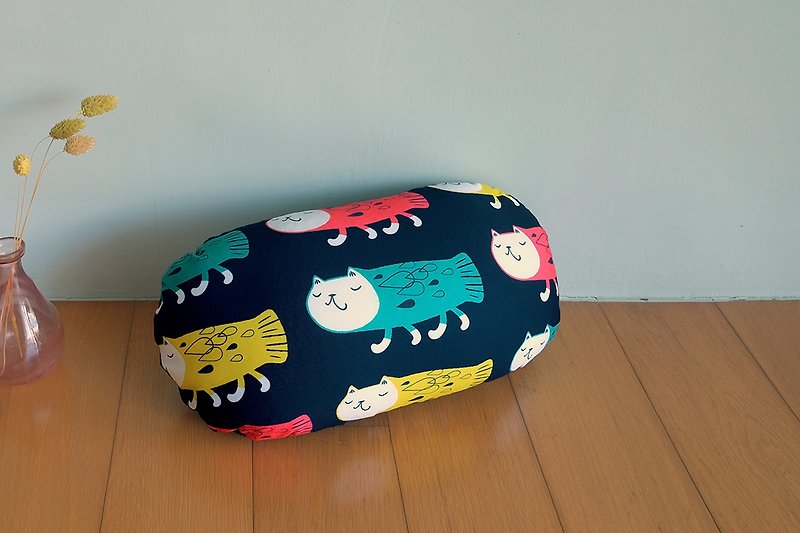 FishCat Cushion - Elio - Pillows & Cushions - Polyester Multicolor