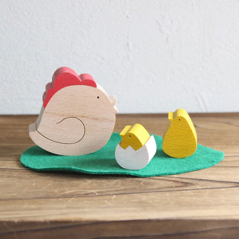 木のおもちゃ　とりの親子　鶏 とり 酉 鳥 誕生日 正月 ギフト 置物 インテリア 飾り 日本製 - 置物 - 木製 