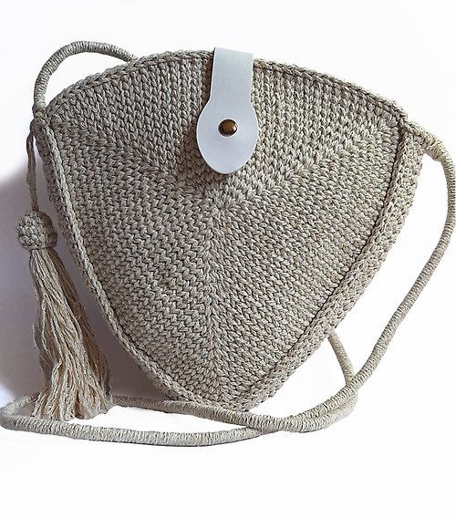 Crochet_Miryuliya Triangular handmade bag Free Shipping