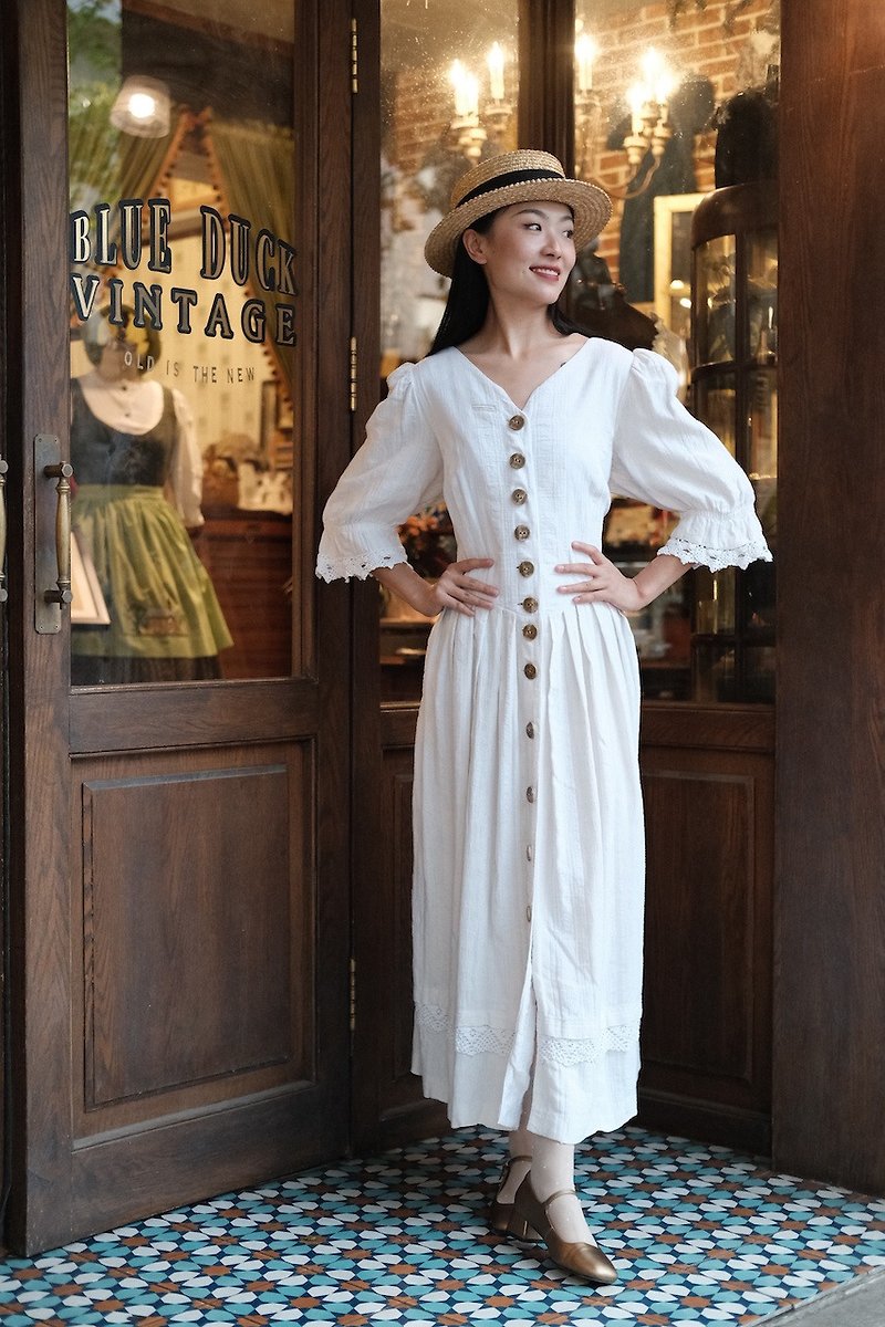 Vintage dress巴伐利亞乳白色傳統連衣裙古著洋裝 - 洋裝/連身裙 - 棉．麻 