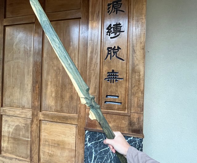 木製 刀　 手彫り装飾 楽天市場】模造刀 黒石目（大刀） 職人が丹念に製造。 コスプレ