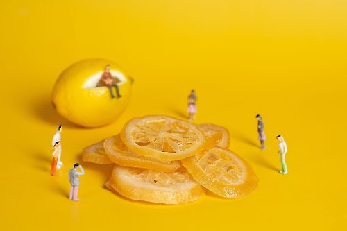 ㄛ店打卡奶酥｜台中伴手禮 特色伴手禮 - 牛軋糖蛋捲 【天然水果乾】檸檬乾 這是小黃片黃色的檸檬片