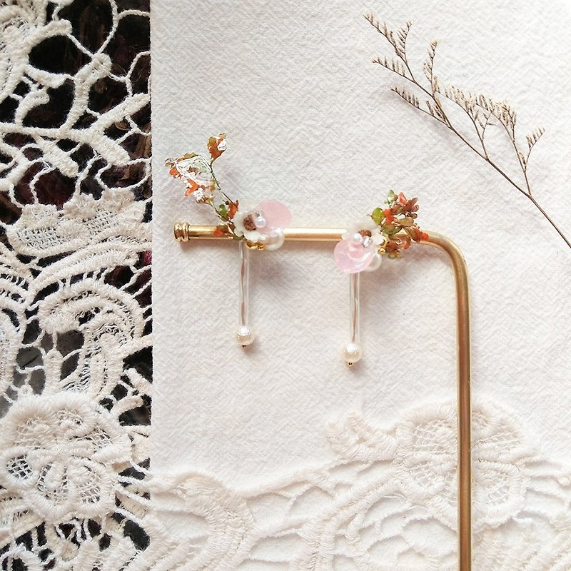 Dry Flower Earrings Flower Marriage Series Three-dimensional Real Flower Two-wearing Preserved Flower Earrings Wedding Earrings Gift - ต่างหู - พืช/ดอกไม้ สีส้ม