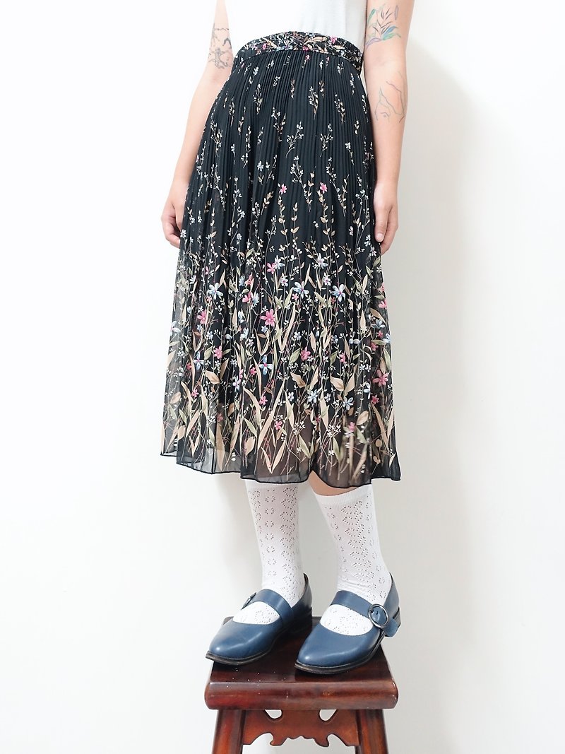 Awhile | Vintage Floral Skirt no.153 - Skirts - Polyester Multicolor