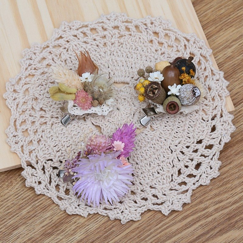 "Three hand-made floral cat" dried flower hairpin / folder Decoration / brooch can be customized - เข็มกลัด - พืช/ดอกไม้ 