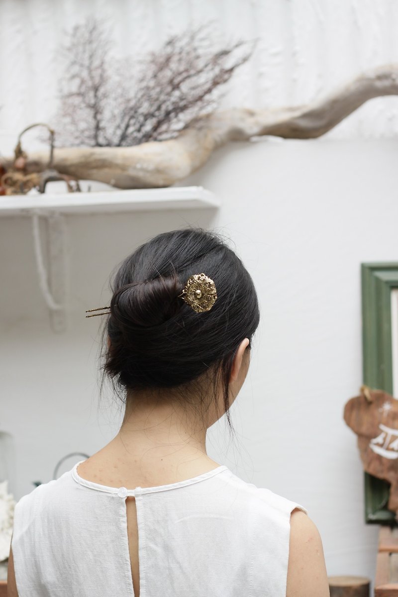 Baroque vine hairpin - Hair Accessories - Copper & Brass Gold
