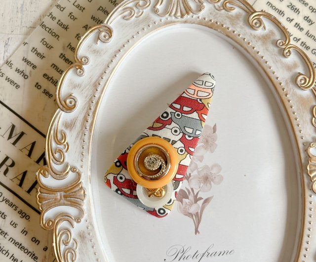 くまちゃんのヴィンテージボタン❤ピンクのかすみ草レジンのアンティーク調ヘアピン♪ くまちゃんのヴィンテージボタン❤ピンクのかすみ草レジンの