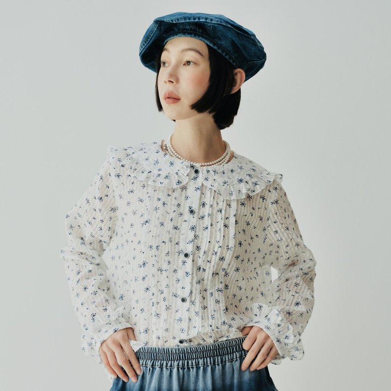 Autumn floral navy collar white long-sleeved shirt/top - Women's Shirts - Cotton & Hemp White