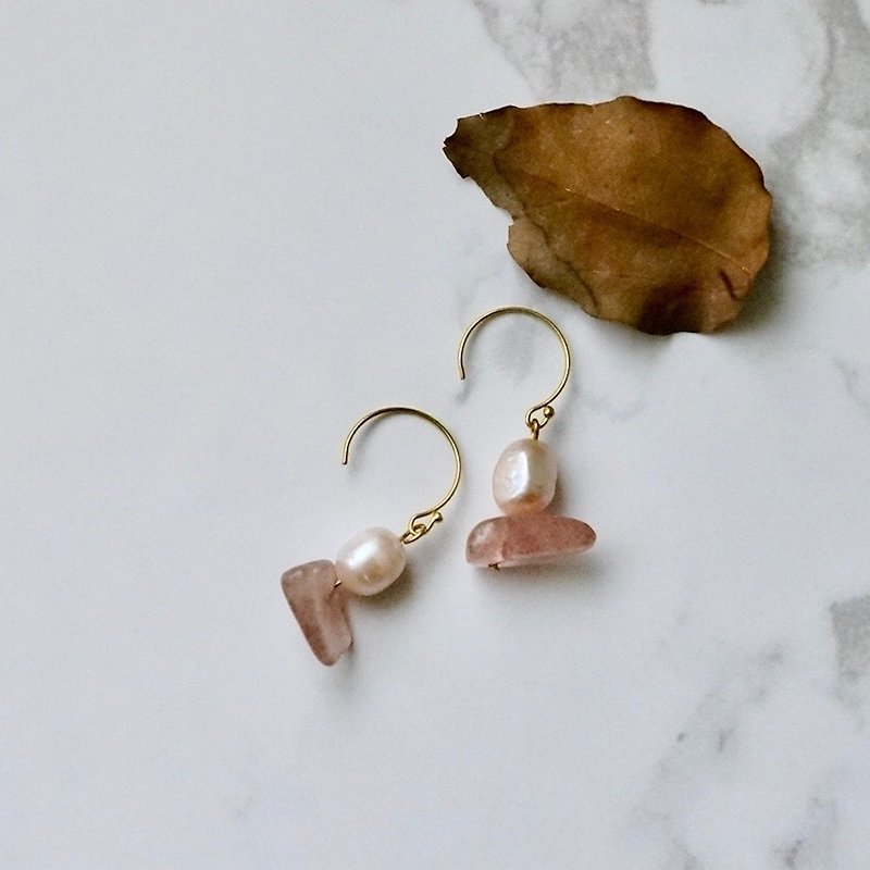 ITS-300[Brass Round Hook Series・Pearl Powder Tender Natural Stone Style]Brass X Irregular Pearl X Powder Pink Purple Pink Natural Stone Round Ear Hook Clip Cute Style 2 Color Purple Pink - Earrings & Clip-ons - Gemstone Purple