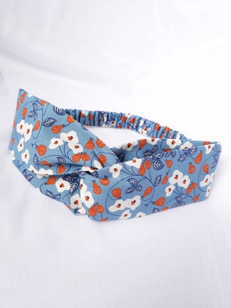 Handmade headband with blue berry pattern - ที่คาดผม - ผ้าฝ้าย/ผ้าลินิน สีน้ำเงิน