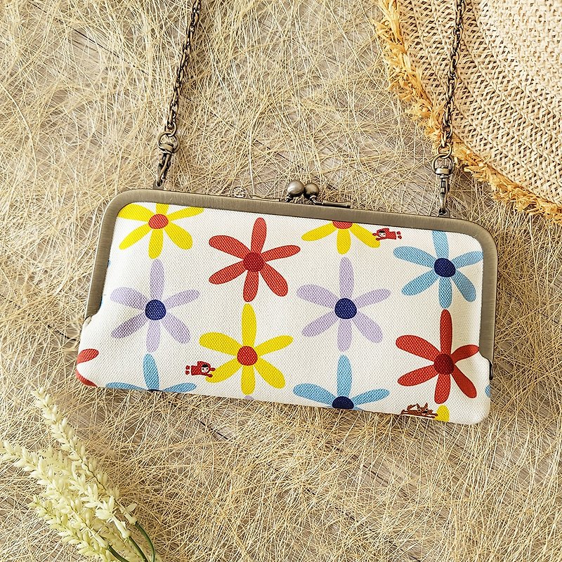 ホワイト カラフル 花の海 ロングがまぐちクロスボディバッグ チェーンバッグ 撥水 携帯電話バッグ 赤ずきんちゃん - 財布 - コットン・麻 ホワイト