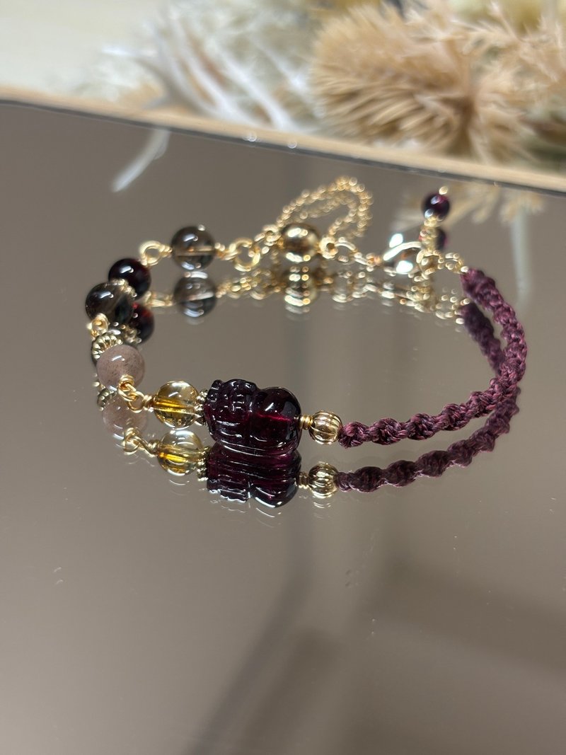 紫牙烏貔貅*黃水晶*茶晶*橙月光_冬夜來一杯熱紅酒_2種款式 - 手鍊/手環 - 水晶 紅色