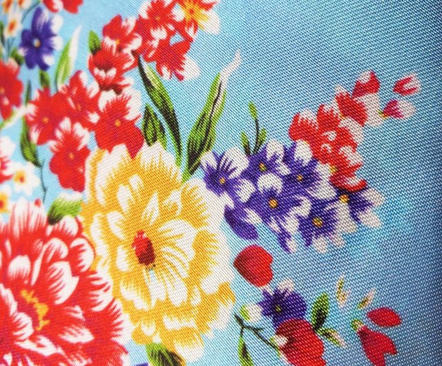 Mr. Floral Cloth] Taiwan Floral Silk Scarf Gift Box