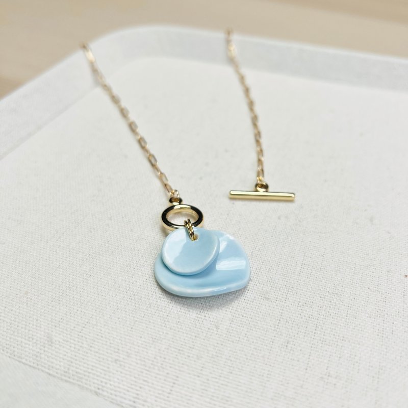 Urban Chic 都會系列  陶瓷項鏈  Sky Layers 天光疊影 - 項鍊 - 瓷 藍色