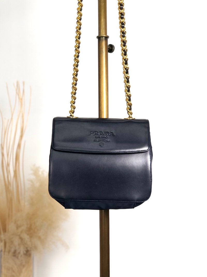 【 日本直送　名牌中古包 】PRADA プラダ ショルダーバッグ ブラック ロゴ レザー ナイロン コンビ チェーン vintage ヴィンテージ 8snhrv - 側背包/斜背包 - 真皮 黑色