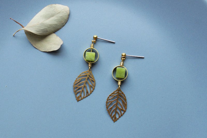 Foliage - earring  clip-on earring - ต่างหู - โลหะ สีเขียว