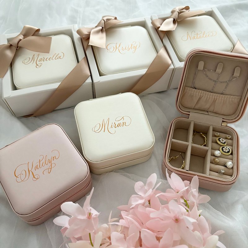 Customized sister gift wedding jewelry box/small jewelry storage/jewelry box/pink/white/handwritten name - กล่องเก็บของ - หนังเทียม ขาว