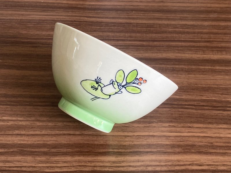 Alishan Tree Frog Handmade Ceramic Bowl - ถ้วยชาม - ดินเผา สีเขียว