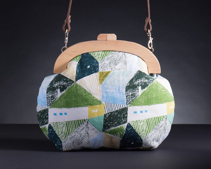 [Collage Green Mosaic] Retro Wooden Mouth Gold Bag-Large Style#随身包#文青 - กระเป๋าแมสเซนเจอร์ - ผ้าฝ้าย/ผ้าลินิน สีเขียว